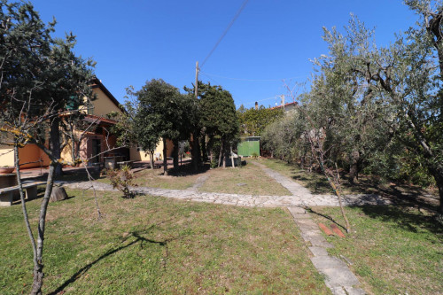 manor for sale in Grottammare