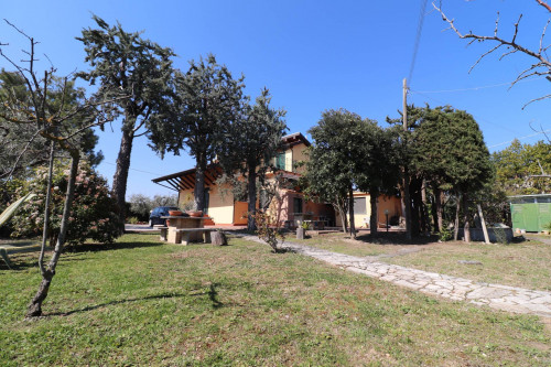 manor for sale in Grottammare