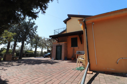 manor for sale in Grottammare