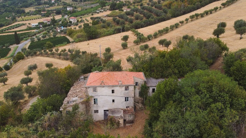 Rustico/Casale in vendita a Massignano