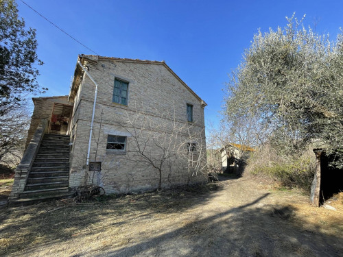 Bauernhaus zu verkauf in Offida