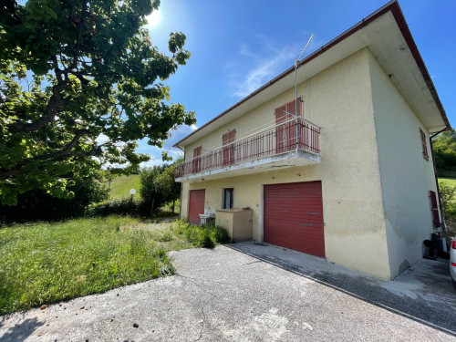 Casa indipendente in vendita a Rotella