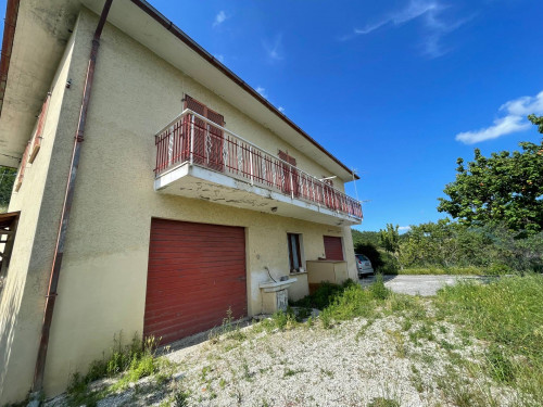 Casa indipendente in vendita a Rotella