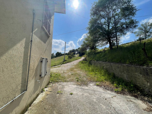 Casa indipendente in vendita a Rotella