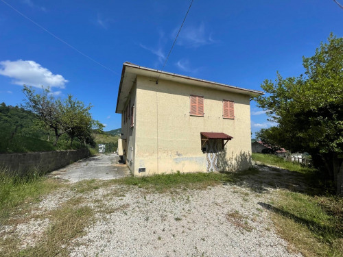 Casa indipendente in vendita a Rotella