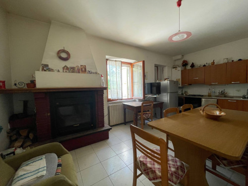 Casa indipendente in vendita a Rotella