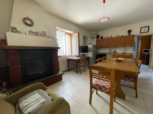 Casa indipendente in vendita a Rotella