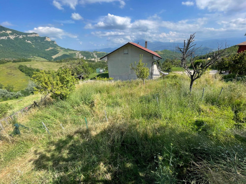 Casa indipendente in vendita a Rotella