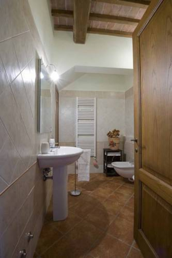 Appartamento in vendita a Montecatini Val di Cecina