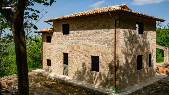 Bauernhaus zu verkauf in Castignano