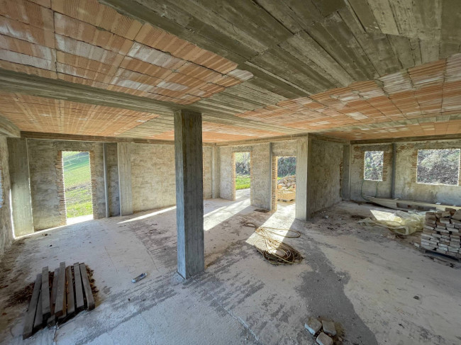 Bauernhaus zu verkauf in Castignano