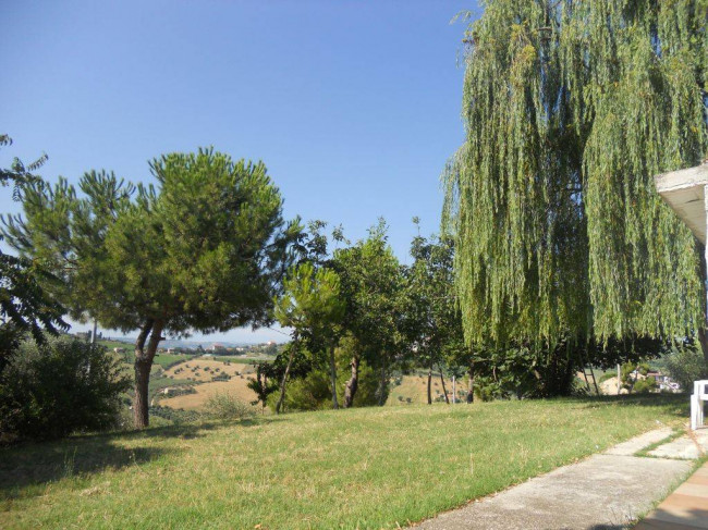 Rustico/Casale in vendita a Monteprandone