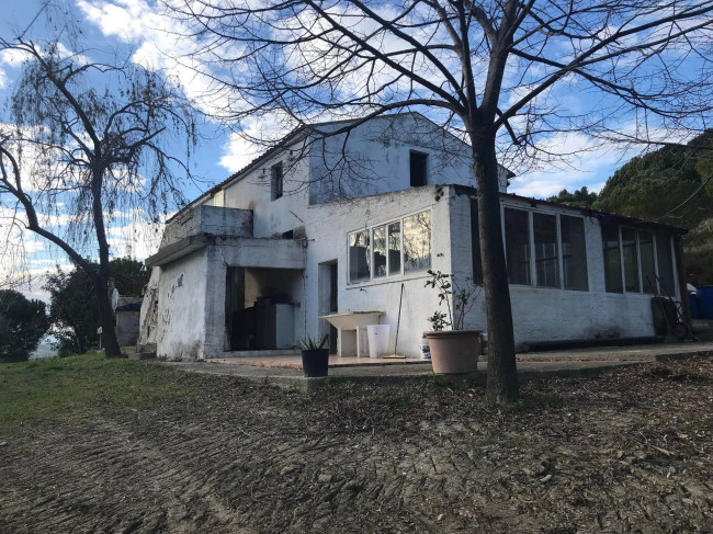 Rustico/Casale in vendita a Monteprandone