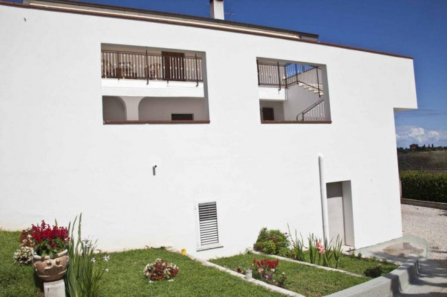 Villa in vendita a Cupra Marittima