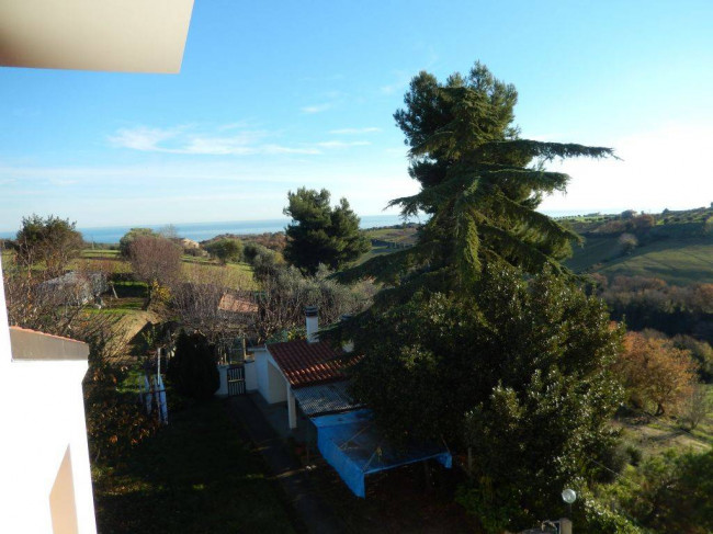 Villa in vendita a Cupra Marittima