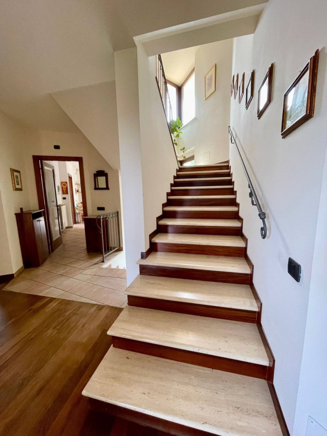 Villa in vendita a Acquaviva Picena