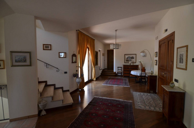 Villa in vendita a Acquaviva Picena