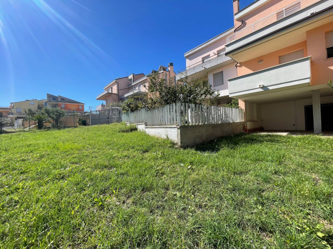 Villetta a schiera in affitto a Grottammare