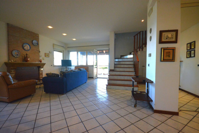 Villa zu verkauf in Colonnella