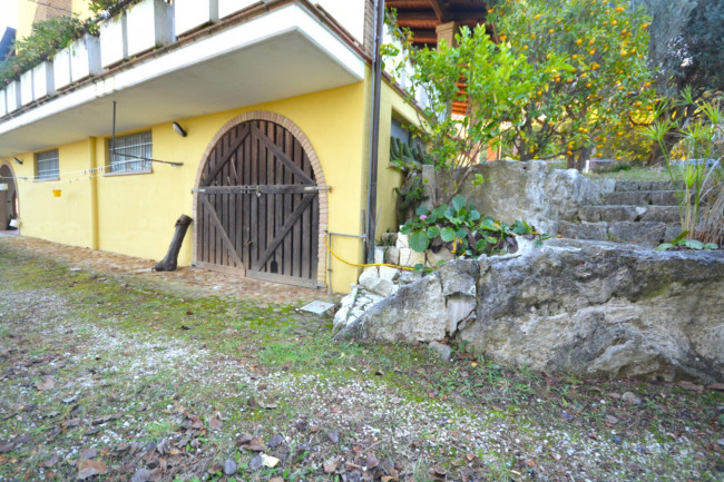 Villa zu verkauf in Colonnella