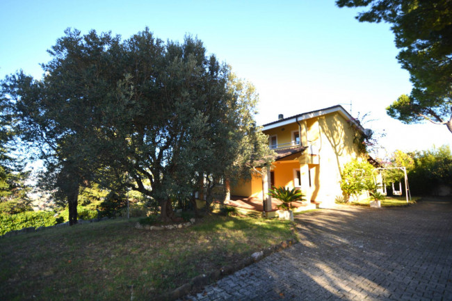 Villa zu verkauf in Colonnella