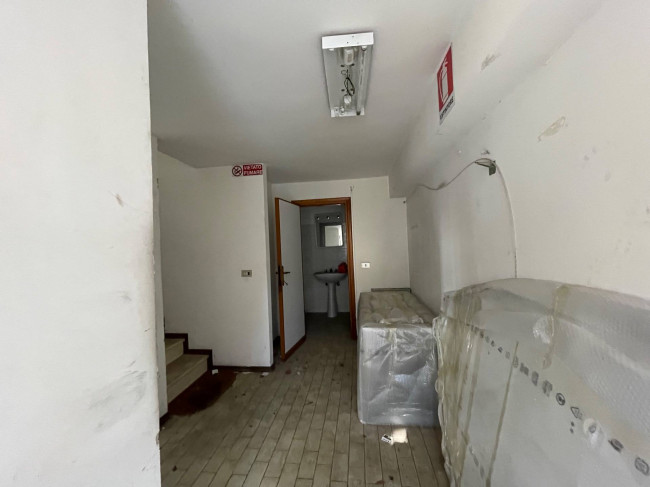 Capannone Industriale/Artigianale in vendita a Acquaviva Picena