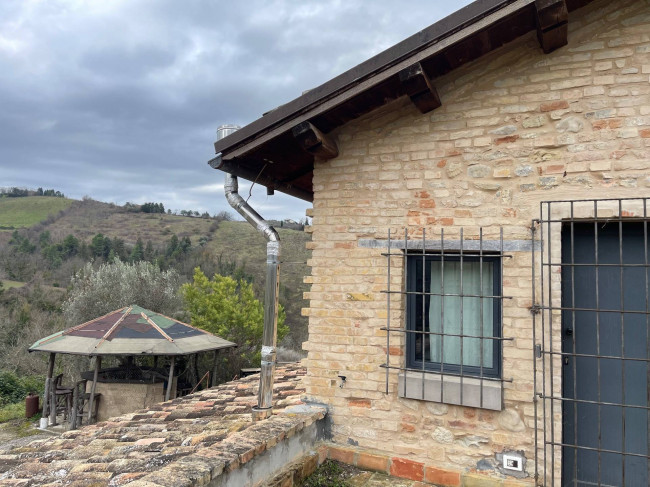 country house for sale in Ripatransone