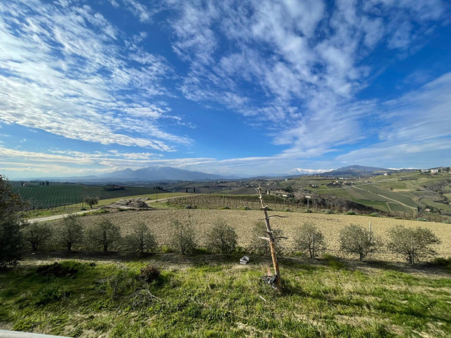 Casa indipendente in vendita a Offida