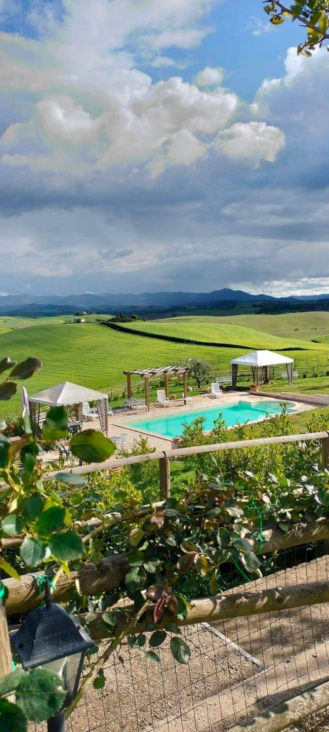 Albergo in vendita a Montecatini Val di Cecina