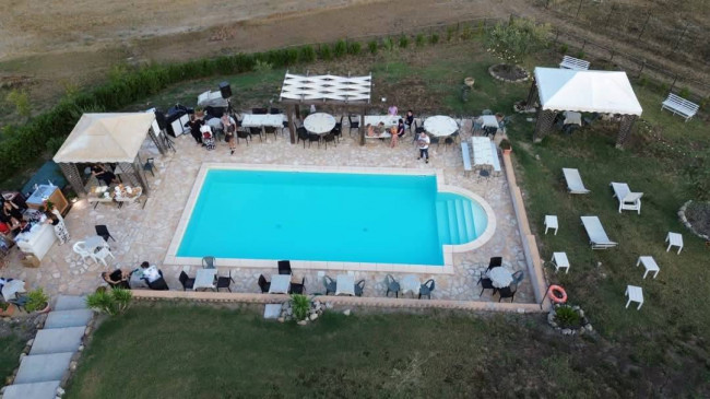 Albergo in vendita a Montecatini Val di Cecina