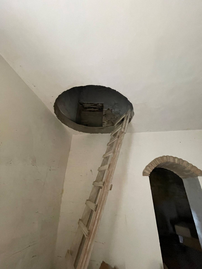 Rustico/Casale in vendita a Montedinove