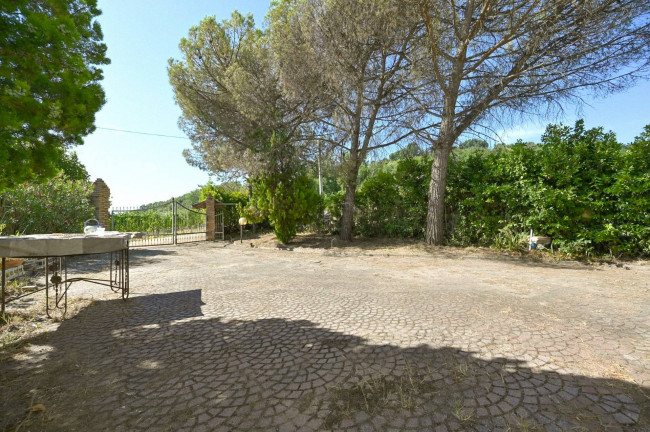 Rustico/Casale in vendita a Spinetoli