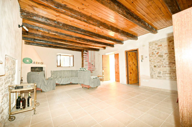 Rustico/Casale in vendita a Spinetoli