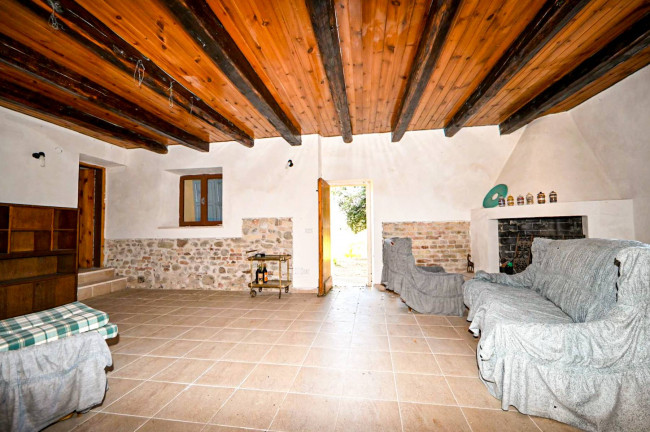 Rustico/Casale in vendita a Spinetoli