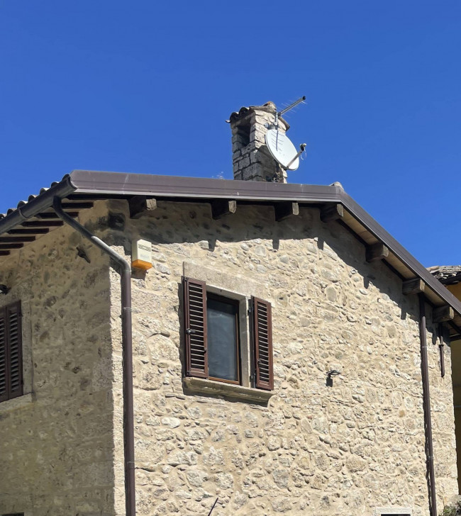 detached house for sale in Ascoli Piceno