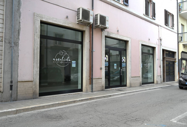 commercial shop for rent in San Benedetto del Tronto