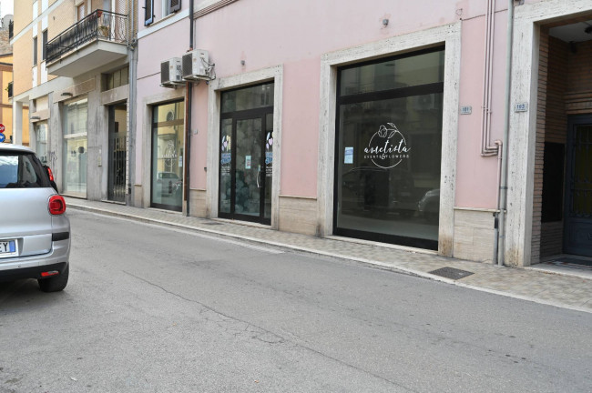 commercial shop for rent in San Benedetto del Tronto