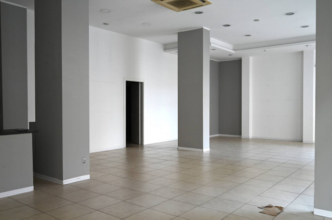 commercial shop for rent in San Benedetto del Tronto