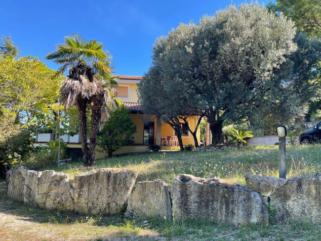 Villa in vendita a Colonnella