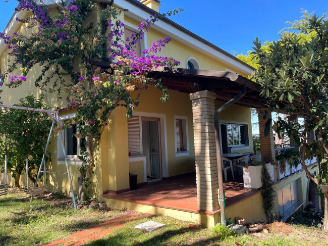 Villa in vendita a Colonnella