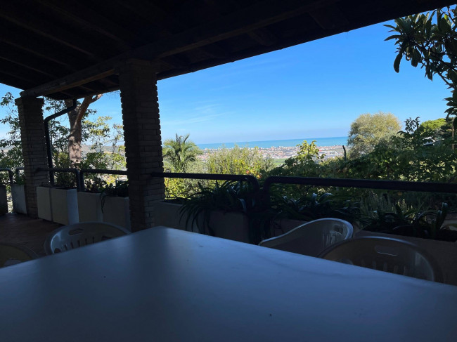 Villa in vendita a Colonnella