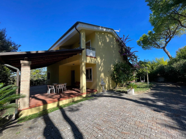 Villa in vendita a Colonnella