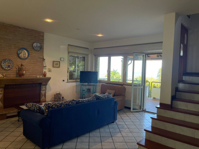 Villa in vendita a Colonnella