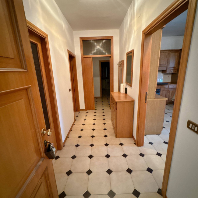 Wohnung zu verkauf in Carassai