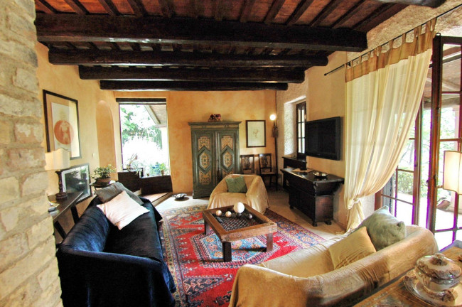 Villa in vendita a Acquaviva Picena