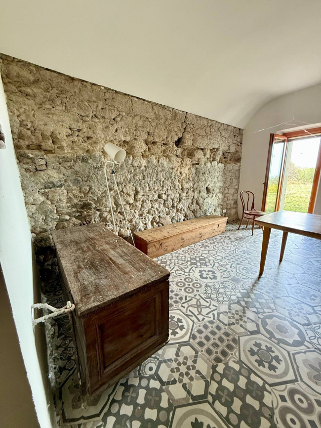 country house for sale in Ripatransone