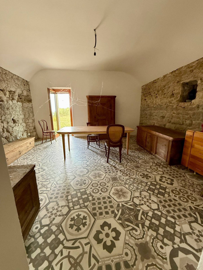 country house for sale in Ripatransone