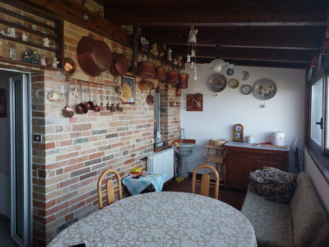 Casa cielo terra in vendita a Montedinove