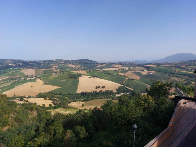 Casa cielo terra in vendita a Montedinove
