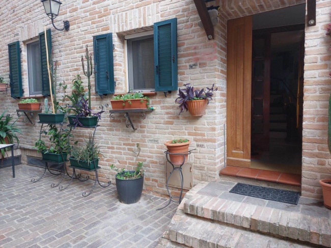 Casa cielo terra in vendita a Montedinove